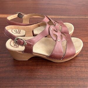 Dansko Sigrid Brown Leather Comfort Clog Sandals EU 41, US 10.5 - 11